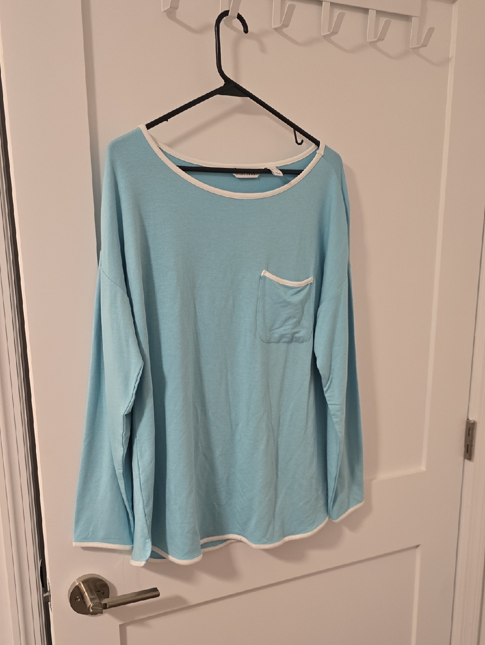 Sport Savvy Light Blue Long Sleeve Top with White Trim